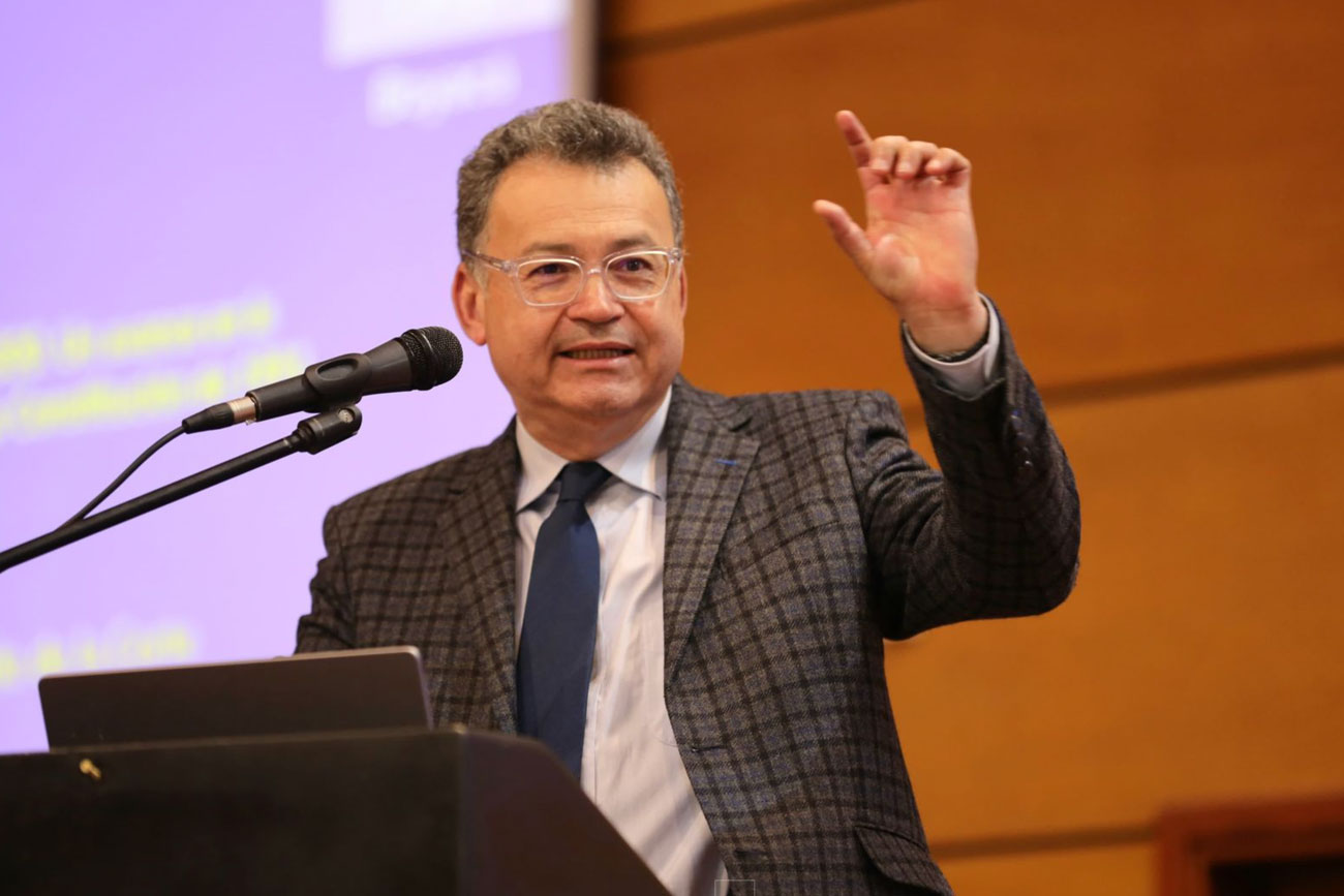 HUMBERTO SIERRA PORTO